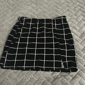 black and white skirt, never worn